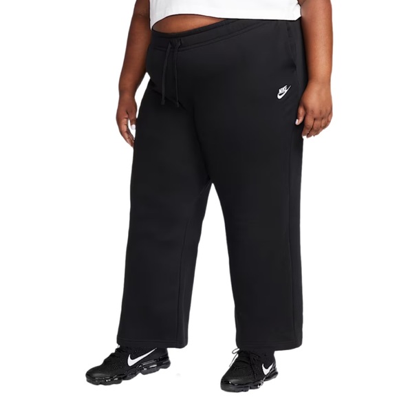 Nike Women's Sportswear Club Fleece Mid-Rise Wide-Leg Sweatpants NWT - Picture 1 of 14